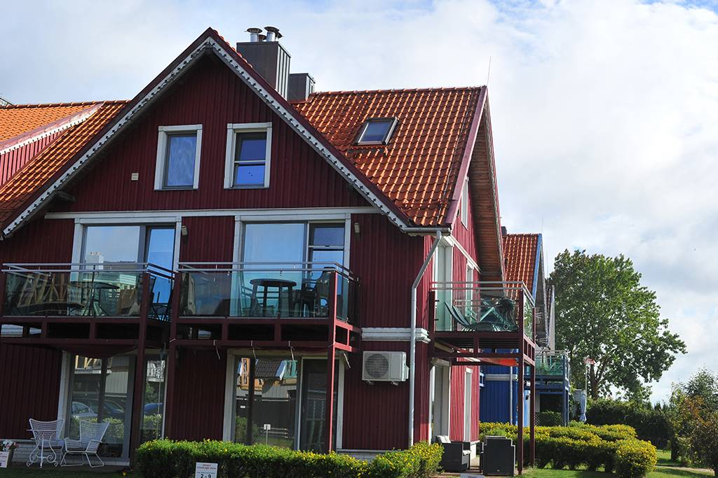 6840 Neufchateau
